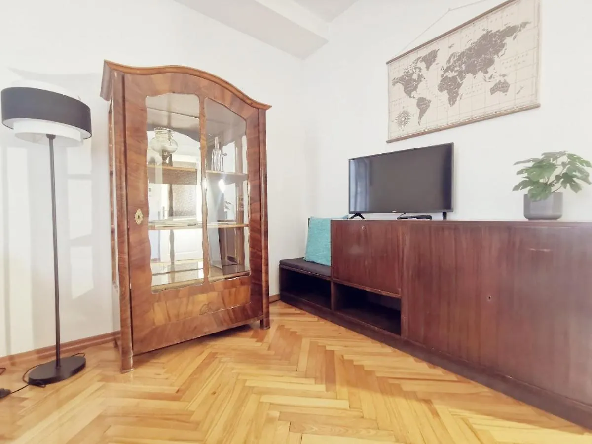 One Bedroom Apartment In The Old Town スプリト 0*,