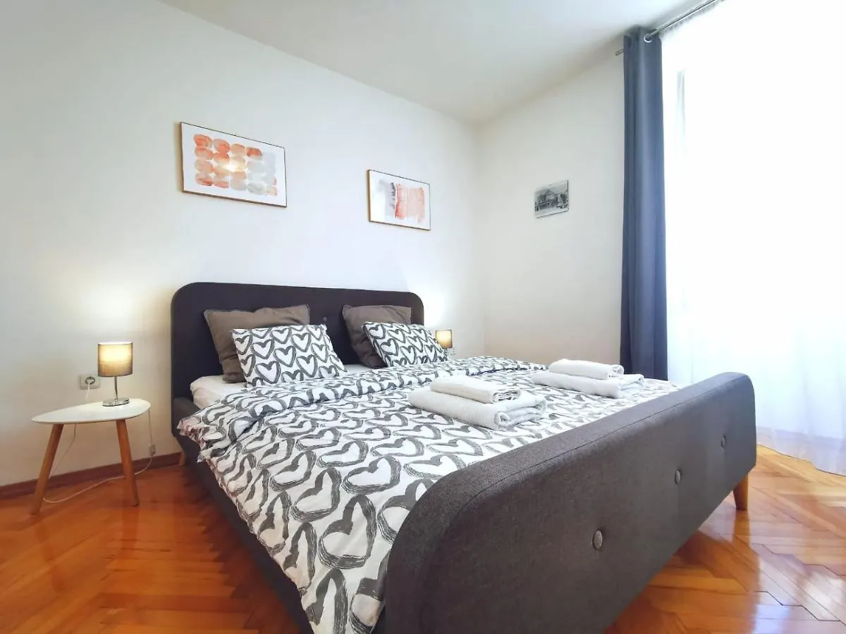 One Bedroom Apartment In The Old Town スプリト クロアチア